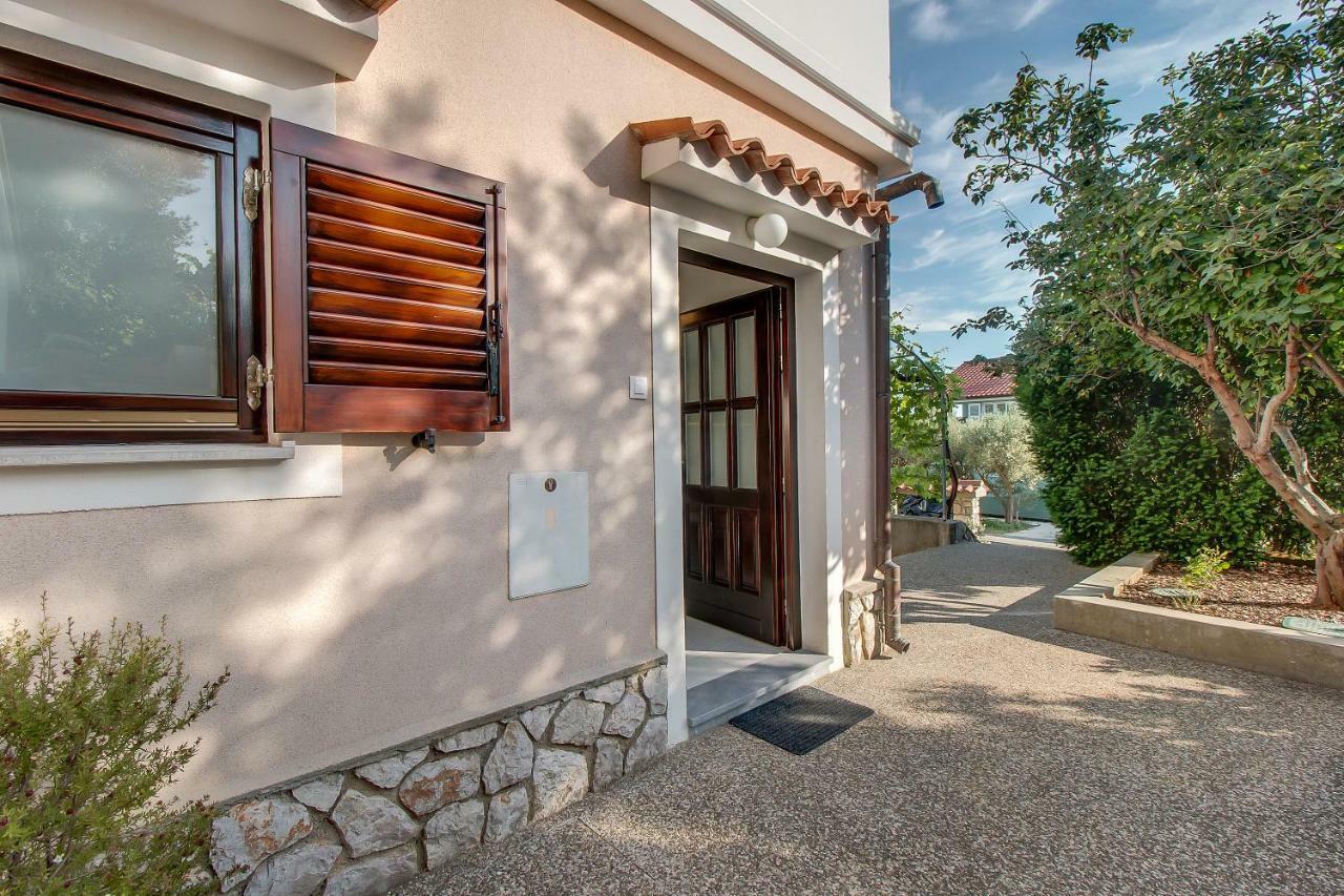 Apartment Simona Mali Lošinj Zewnętrze zdjęcie
