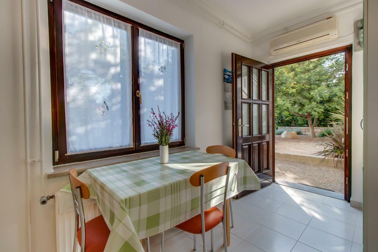 Apartment Simona Mali Lošinj Zewnętrze zdjęcie