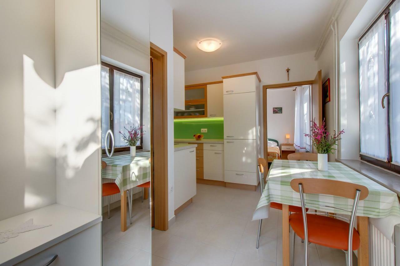 Apartment Simona Mali Lošinj Zewnętrze zdjęcie