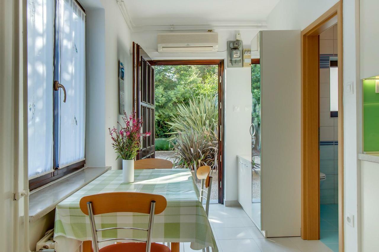 Apartment Simona Mali Lošinj Zewnętrze zdjęcie